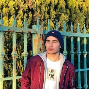 Meet your Posher, Ulises